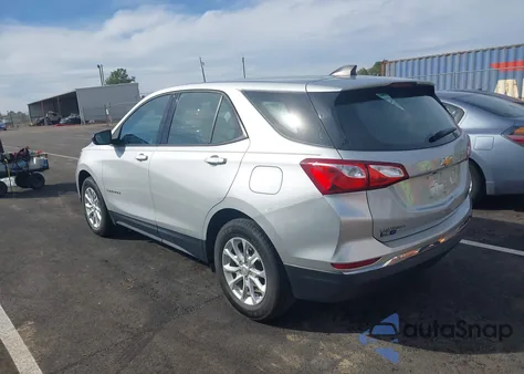 2018 Chevrolet Equinox Ls z USA, uszkodzony, nr VIN 2GNAXHEV2J6126914
